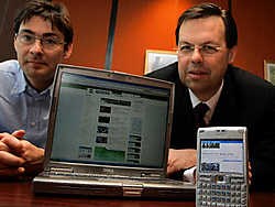 Frank Gielen (rechts) en Bart Clarysse: 'Mobiele sites zullen altijd op een andere manier gebruikt worden dan die op de thuiscomputer.'fvv