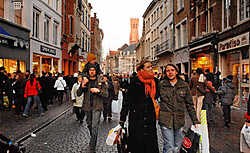 Volgens Unizo loopt de Brugse binnenstad, het winkelcentrum bij uitstek, gevaar.Michel Vanneuville<br>