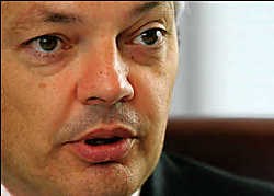 Minister Reynders legt zich erbij neer dat bepaalde artikelen rond de btw op nieuwbouw uit de federale programmawet worden geschrapt. pn<br>