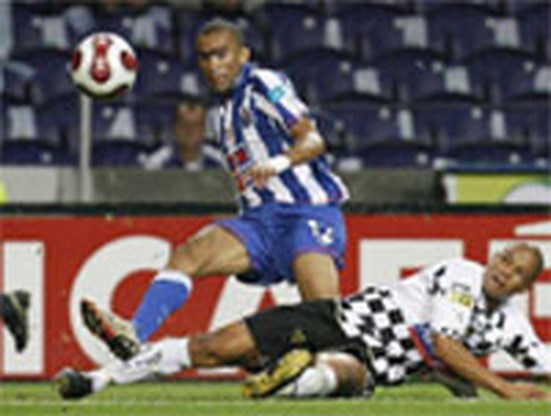 Jose Bosingwa van FC Porto naar Chelsea