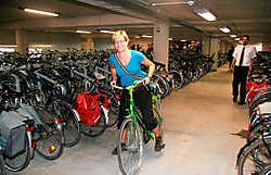 In de pas ingewijde fietsenstalling is alles ingesteld op veiligheid en comfort.Johan Van Cutsem<br>