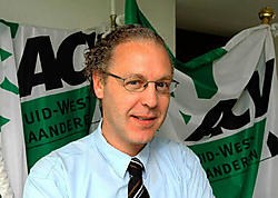 Luc Decavel (ACV): 'De VDAB houdt geen rekening met de stijging van de tijdelijke werkloosheid.'<br>Patrick Holderbeke<br>