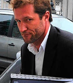 Was het de bedoeling van Paul Magnette om de Pax Electrica op te blazen toen hij er zijn vingers aan verbrandde?belga<br>