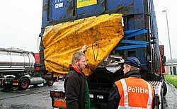 26 vrachtwagens werden grondig gecontroleerd tijdens de actie. Eddy Van Ranst