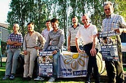 Nico Mattan (midden) steunt 'Sport op tegen kanker'. Peter Maenhoudt<br>