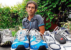 Geert Stalpaert is er klaar voor. Tijdens de Nacht van Vlaanderen trekt hij zijn sportschoenen aan voor een loopparcours van maar liefst honderd kilometer voor het goede doel. Yvan <br>De Saedeleer