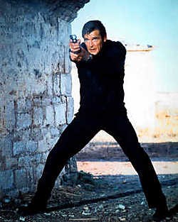 Bond: knap en Brits. (Pierce Brosnan in ‘Die another day'.)photo news<br>
