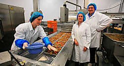 Marleen Flemings en Willy Van Miegroet van Deliva zullen eten leveren aan Tour de France. mdg<br>