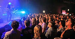 Gent heeft er wel een uitstekende concertplek bij, maar tijdens de Feesten heeft 'een mooie locatie in openlucht gedurende tien dagen' nog altijd ieders voorkeur.gia