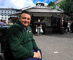 Antonio Del Vecchio: 'We bakken altijd in rundvet, nooit in olie.' hrb<br>