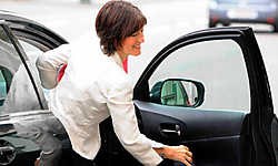 Laurette Onkelinx wil verpleegsters die tussen 6 en 7 uur 's ochtends en tussen 18 en 22 uur 's avonds werken extra betalen. belga<br>