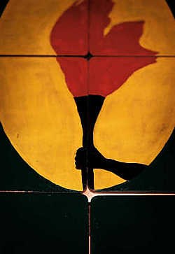 'Democracy game', een kunstwerk van Meschac Gaba uit 1999: door te schuiven met de elementen van het spel, kan de toeschouwer een vlag ontwerpen voor een jong Afrikaans land.Wouter Van Vooren<br>