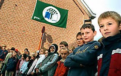 De groene vlag kan je pas krijgen na een jarenlange inzet voor het milieu. Paul De Malsche<br>