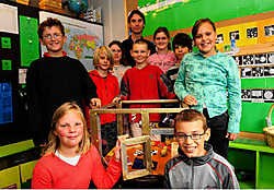 Onder andere de leerlingen van school De Veerboot uit Astene maken kunst over dierenwelzijn.Florian Van Eenoo<br>