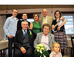 ZINGEM Gilbert Bauters en Rachelle Matthys zijn zestig jaar getrouwd. Het diamanten koppel werd in het gemeentehuis ontvangen. Gilbert en Rachelle huwden op 24september1948. (jrz) Guy Van Den Bossche<br>