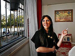 Laetitia: 'Je helpt de politie, maar je blijft gewoon in dezelfde shit zitten.' Nikolai Jakobsen<br>