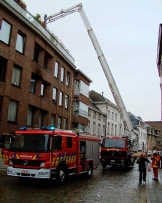 De brandweermannen hadden de vuurhaard snel onder controle. lvl