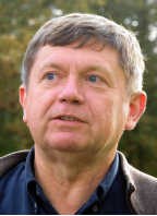 Jo VanLaere, V.L.-projects: ‘De opening van onze kantoren zal vertraging oplopen.' llt