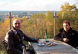 Diego Garcia (links) en Jim Cole kijken uit naar La Fiesta, komende zaterdag. Eddy Vuylsteke<br>