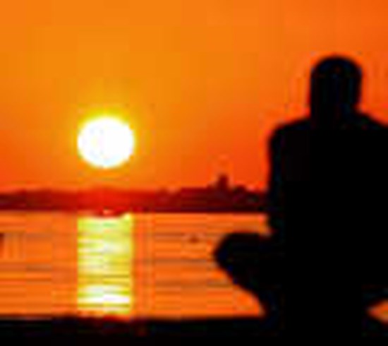 Wanneer Gaat De Zon Onder In Het Westen De Standaard Mobile