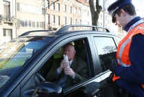 Ook als u op zondagmorgen naar de bakker rijdt voor warme broodjes, kan u worden tegengehouden voor een alcoholcontrole.