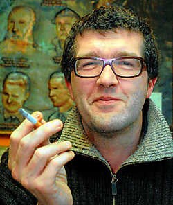 'Het is altijd klotemoeilijk geweest. Dat schrikt mij niet af. Moeilijk <br>gaat ook', <br>zegt Patrick <br>De Meyer.<br>Carol Verstraete<br>