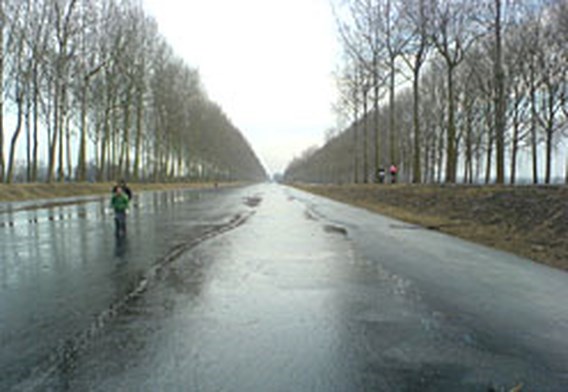 Metingen ijsdikte Damse Vaart starten morgen