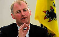 Volgens Marino Keulen is het vooral de negatieve beeldvorming in de media die zorgt voor achterdocht tegenover de islam.pn<br>