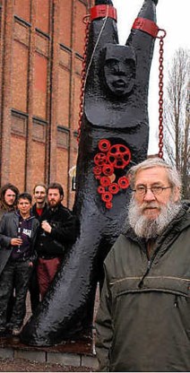 Walter De Buck wordt 75 en krijgt deze zomer in Kunsthal Sint-Pietersabdij een overzichtstentoonstelling van zijn beeldend werk.fvv