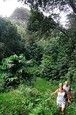 Hiva Oa: weelderig en ongerept. pvt