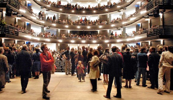 Het Brusselse stadstheater KVS (2,5 miljoen euro subsidies) krijgt van Anciaux een 'voorbeeldfunctie'. Belga