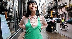 'Zie het als twee vriendinnen die samen gaan shoppen, van wie de ene de stad heel goed kent', zegt personal shopper Linda Van Waesberge. Herman Ricour