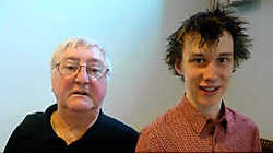 Egon Dejonckheere (rechts) met Jo Boon, zoon van wijlen Louis Paul Boon. pli