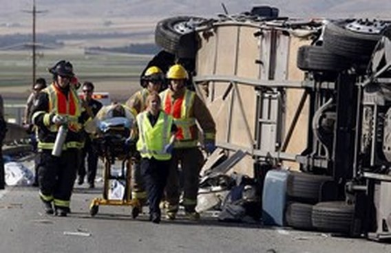 Minstens tien toeristen dood na zware buscrash in Californië