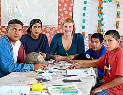 Mieke Hendrickx vertrok eind november 2008 zonder beurs in het kader van een ontwikkelingsproject naar Ecuador. 'Een zeer leerrijk avontuur.' cdh