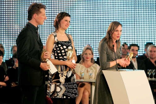 29 maart 2008. De Gouden Uil Jeugdliteratuurprijs wordt - live op televisie! - uitgereikt aan Pieter Gaudesaboos, Sabien Clement en Mieke Versyp. Bart Van der Moeren
