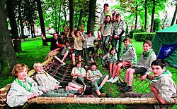 De 'Jong Givers' van scoutsgroep Baden Powel kampeerden op het pleintje aan de kunstacademie. Michiel Moens