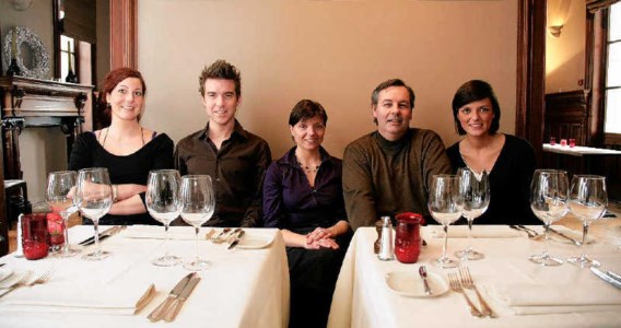 Mijn Restaurant-kandidaten Rebekka, Tom, Wendy, Ben en Gaëlle. Guillaume Van Laethem