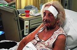 Anna Tuyttelaers (93) werd begin juni bont en blauw geslagen en beroofd voor haar eigen woning.Koen Fasseur