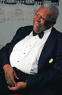 BB King mocht gisteravond met zijn tijdloze blues de aftrap geven van een stomende Gent Jazz-editie.Frederiek Vande Velde<br>Bertrand Flamang: 'Zonder subsidies geen boeiende namen en geen jong talent.'fvv