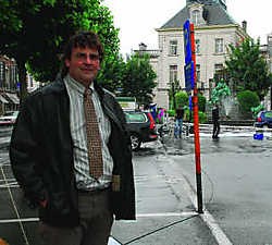 Unizo-voorzitter Robin Schryers wil een soepeler parkeerverbod tijdens de wekelijkse openluchtcinema op het Stationsplein. Eddy Vuylsteke