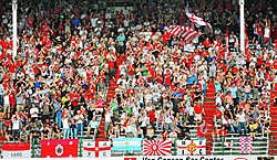 Als tribune 2 voor de start van het nieuwe voetbalseizoen niet veilig is, zullen deze taferelen er niet meer bij zijn.Koen Fasseur