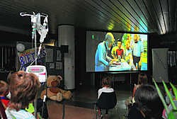 Zo'n 85 kindjes die in het UZ verblijven, konden gisteren de film van Suske en Wiske in wereldpremière bekijken. Herman Ricour