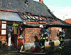 Het woongedeelte brandde volledig uit, de schuur van de hoeve bleef gevrijwaard van de brand.lvh
