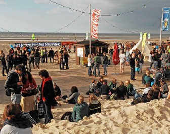 Op de locatie in De Panne werd eerder al Dranouter aan Zee georganiseerd. vhi