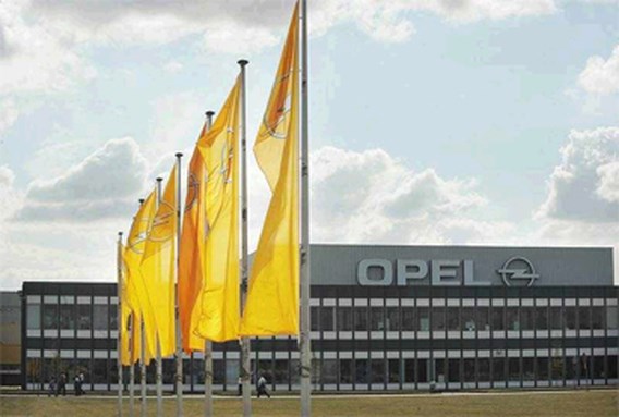 Magna ziet besparingen Opel Antwerpen zitten