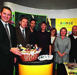 De nieuwe mand 'Lekkers uit de Vlaamse Ardennen' biedt je een waaier aan typische streekproducten. pma