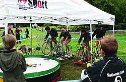 Niet zo veel volk tijdens de Sportcarrousel in het Sint-Annapark, maar wie er was, amuseerde zich. mye