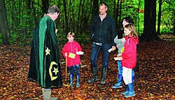 De 'verhalenverteller' vertelde de kinderen twee verhalen.Erik Van Eycken