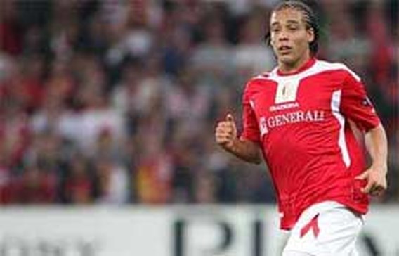 Voetbalbond neemt Witsel in bescherming tegen spreekkoren